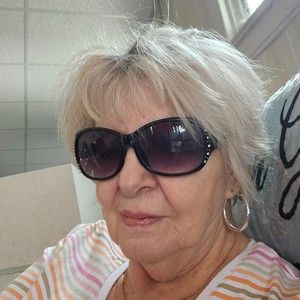 Meet your Posher, Theresa